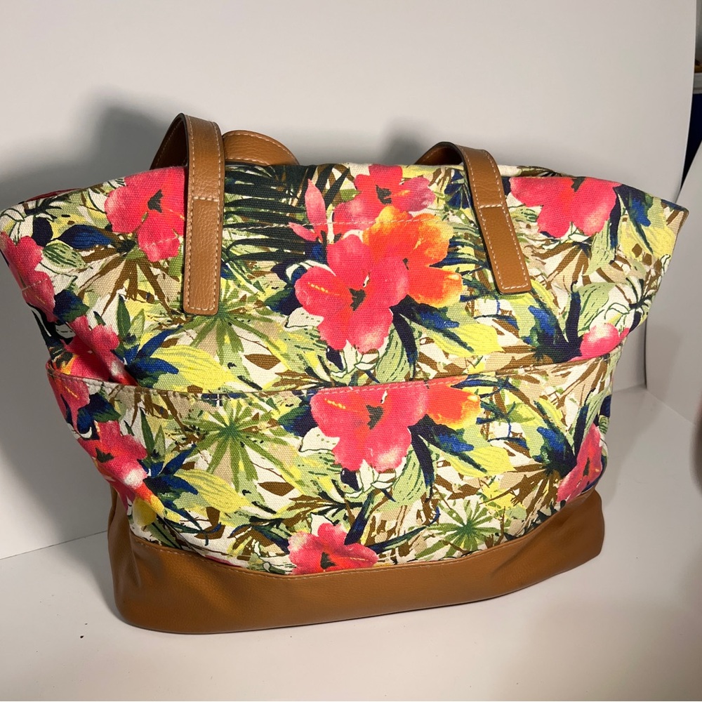 Croft & Barrow Floral Tote with Tan Trim hand bag tote